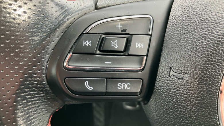 MG Hs 1.5 T-GDI Exclusive 5dr DCT Petrol Hatchback